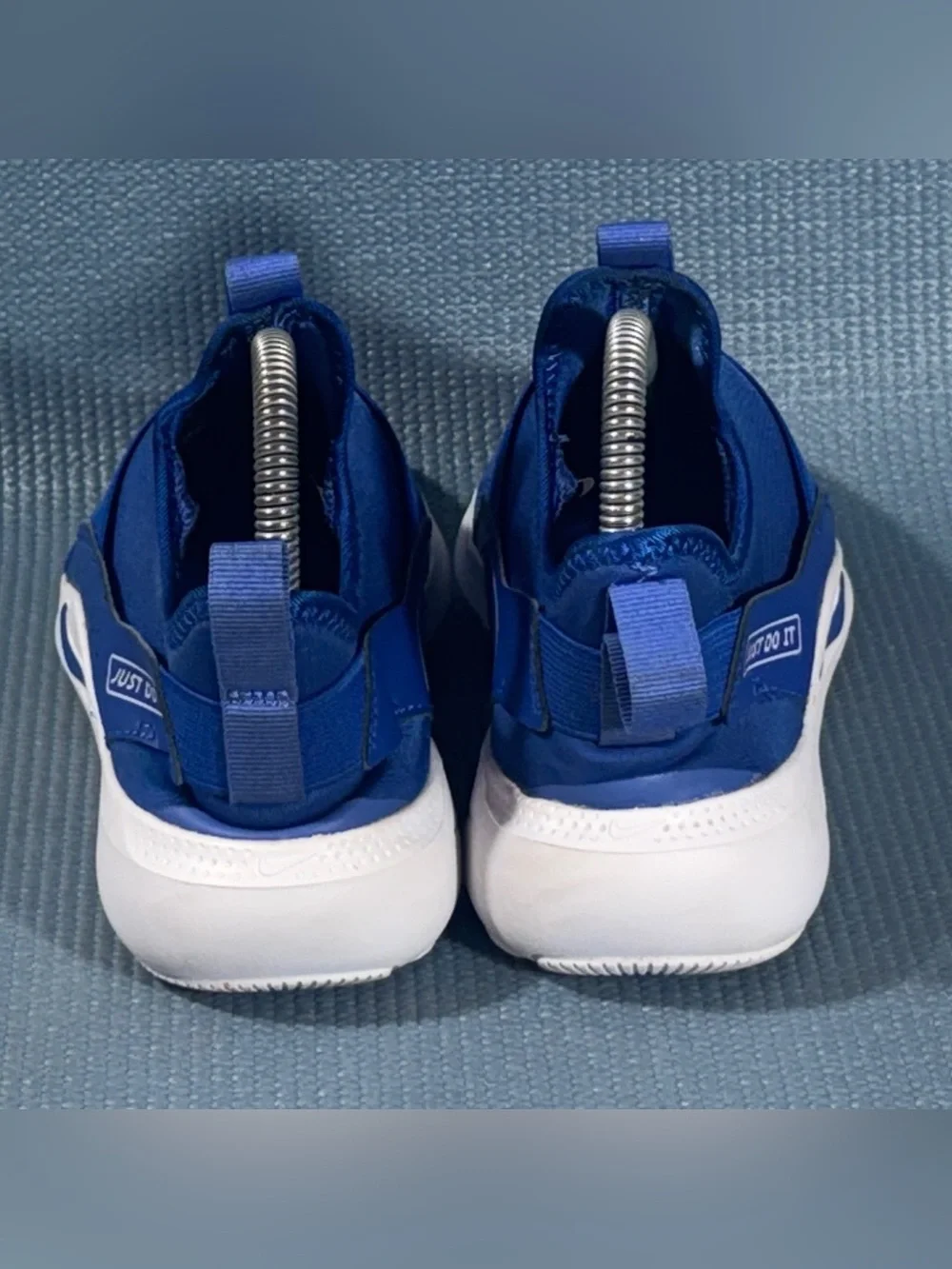 Nike Flex Runner 4 GS 'Comet Blue' Athletic Shoes Kid’s Size 3.5Y